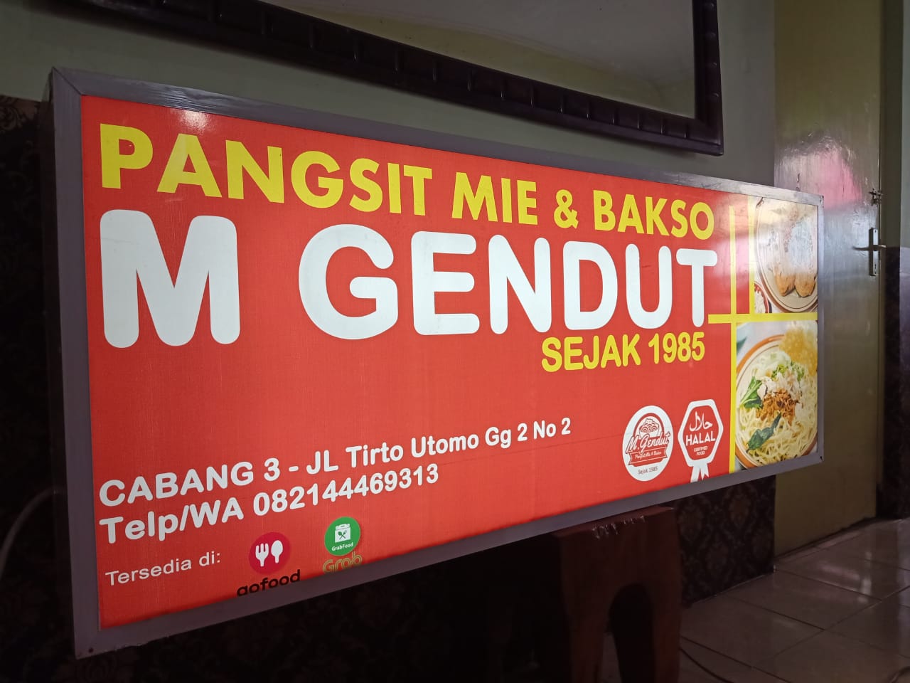 Neon Box Kotak Persegi Mie Bakso M Gendut